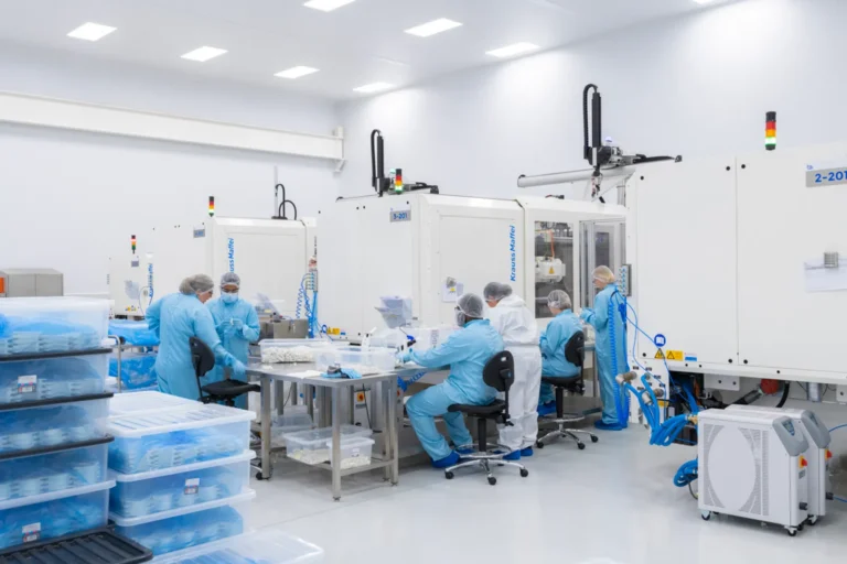 آزمایشگاه در تهران